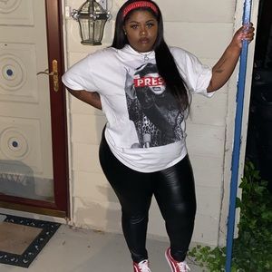 Meet your Posher, Paris